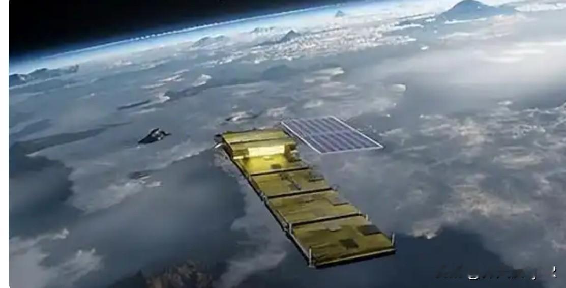 美国首次公开承认：拥有在轨太空控制武器。

近日美国空军部长迈因克公开表态：美国太空部队已经拥有在轨太空控制武器，这是美方首次官方承认太空具备进攻性作战能力。美方对外宣称目的是保护本国卫星与作战力量，但拒绝披露武器具体型号与技术细节，强调出于威慑需要不宜公开详情 。
 
这类武器包含动能与非动能两类