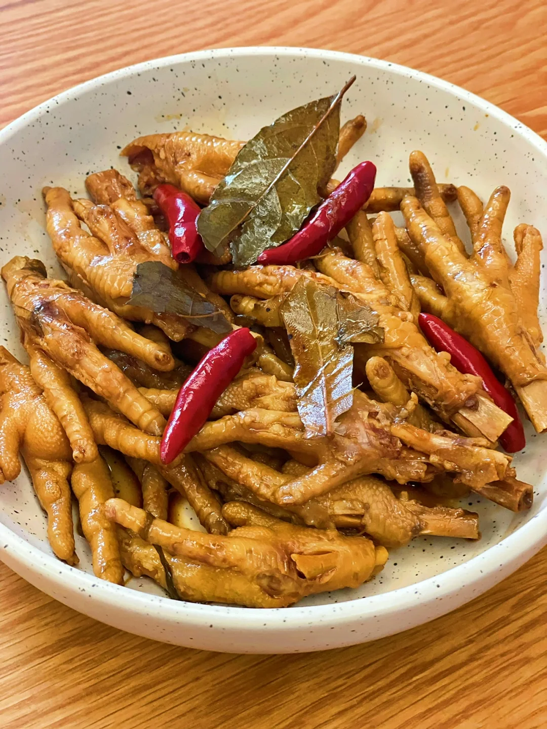 软烂脱骨‼️香到嗦手指的卤鸡脚🤤