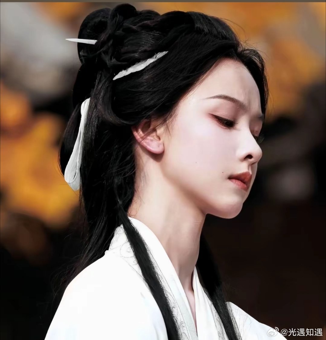 #陈都灵[超话]#
美人嗔怒 ​