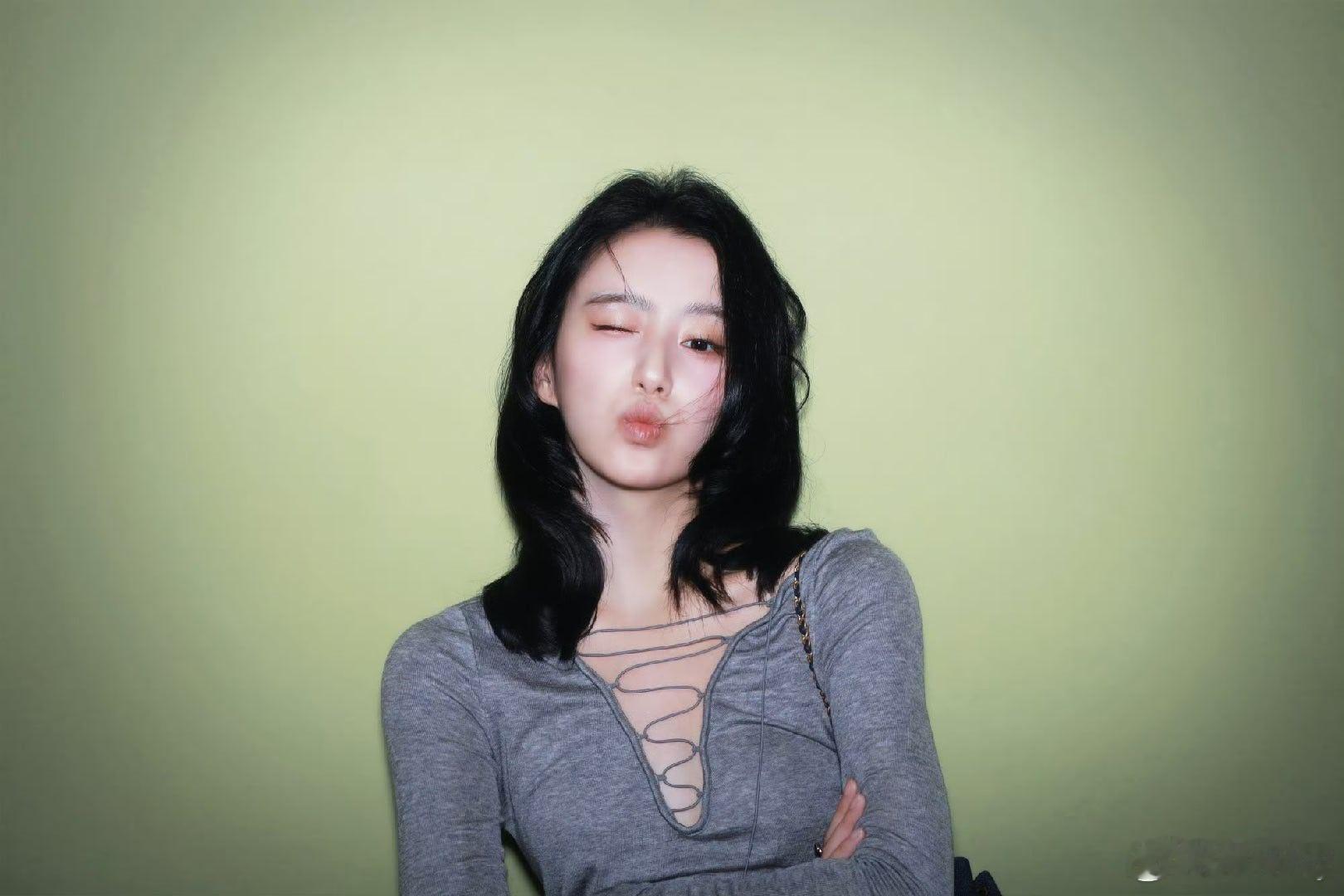 #包上恩[超话]#欧尼， 泥好帅 ​