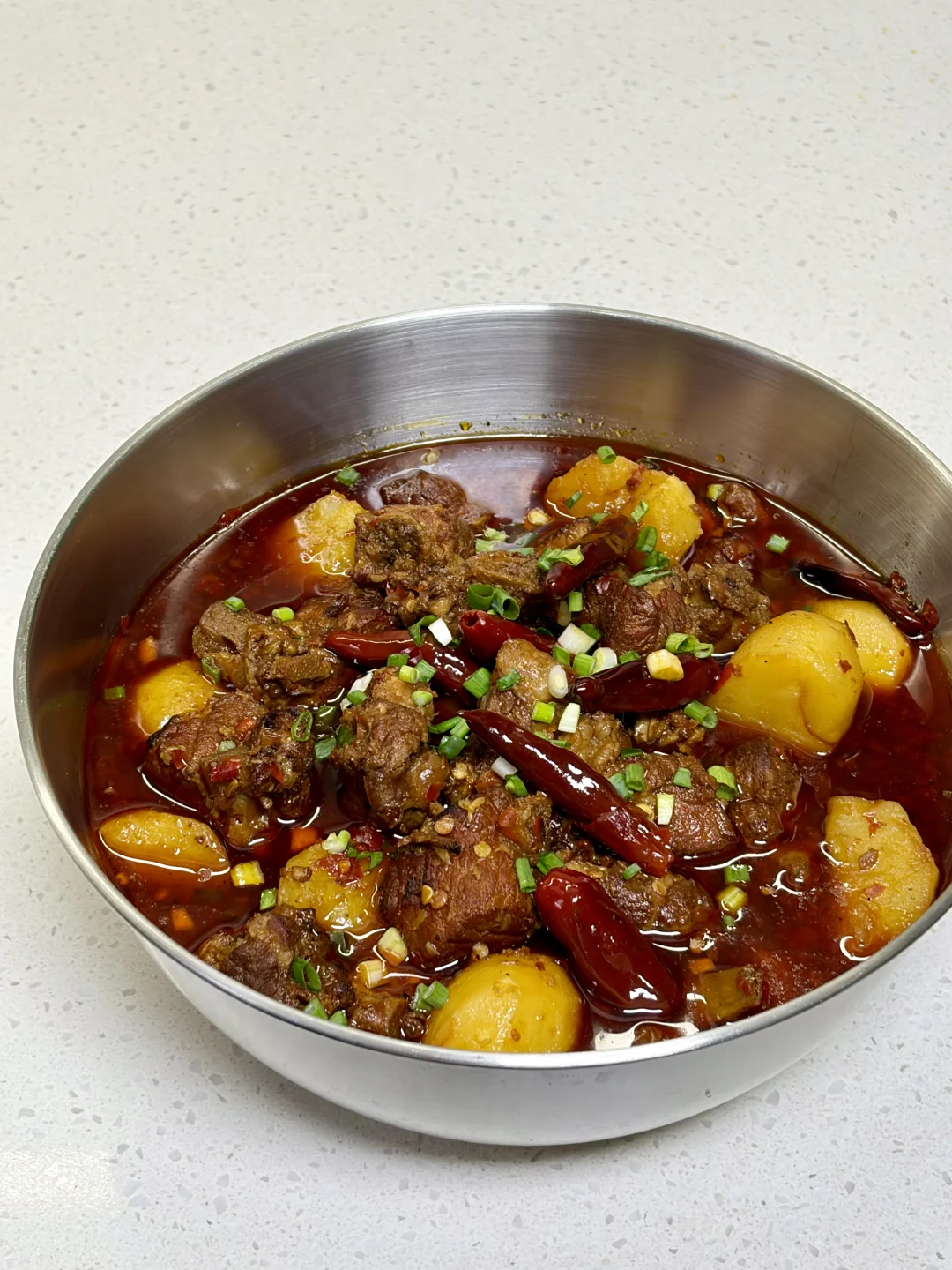 香辣入味的红烧排骨，附详细做法～