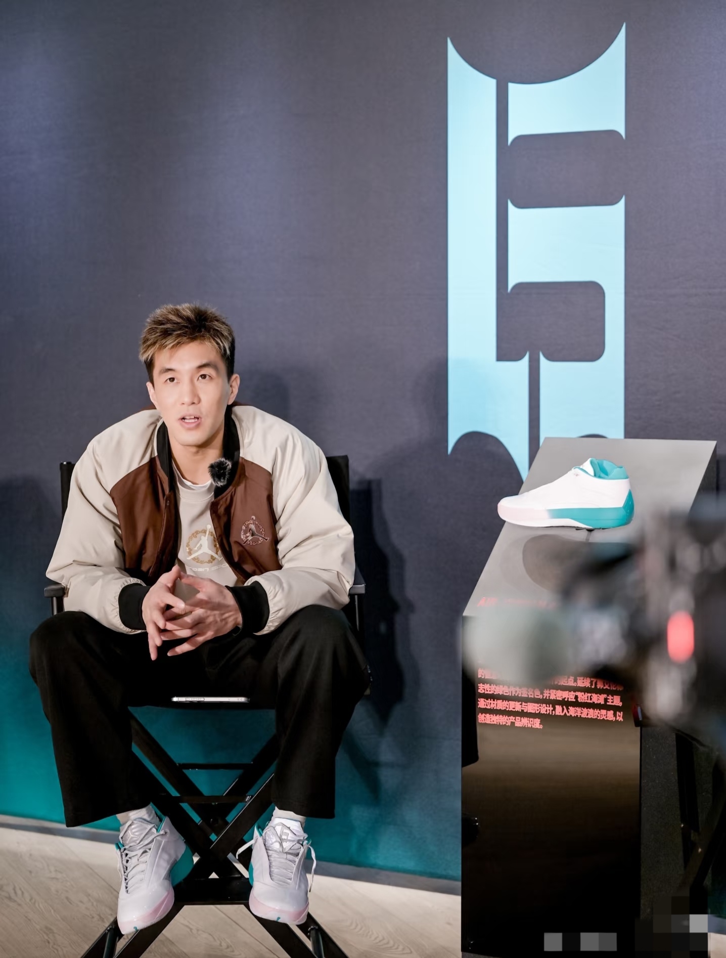 很多人也好奇：同样是体育圈顶流，郭艾伦和王濛，到底谁更有钱？   从公...