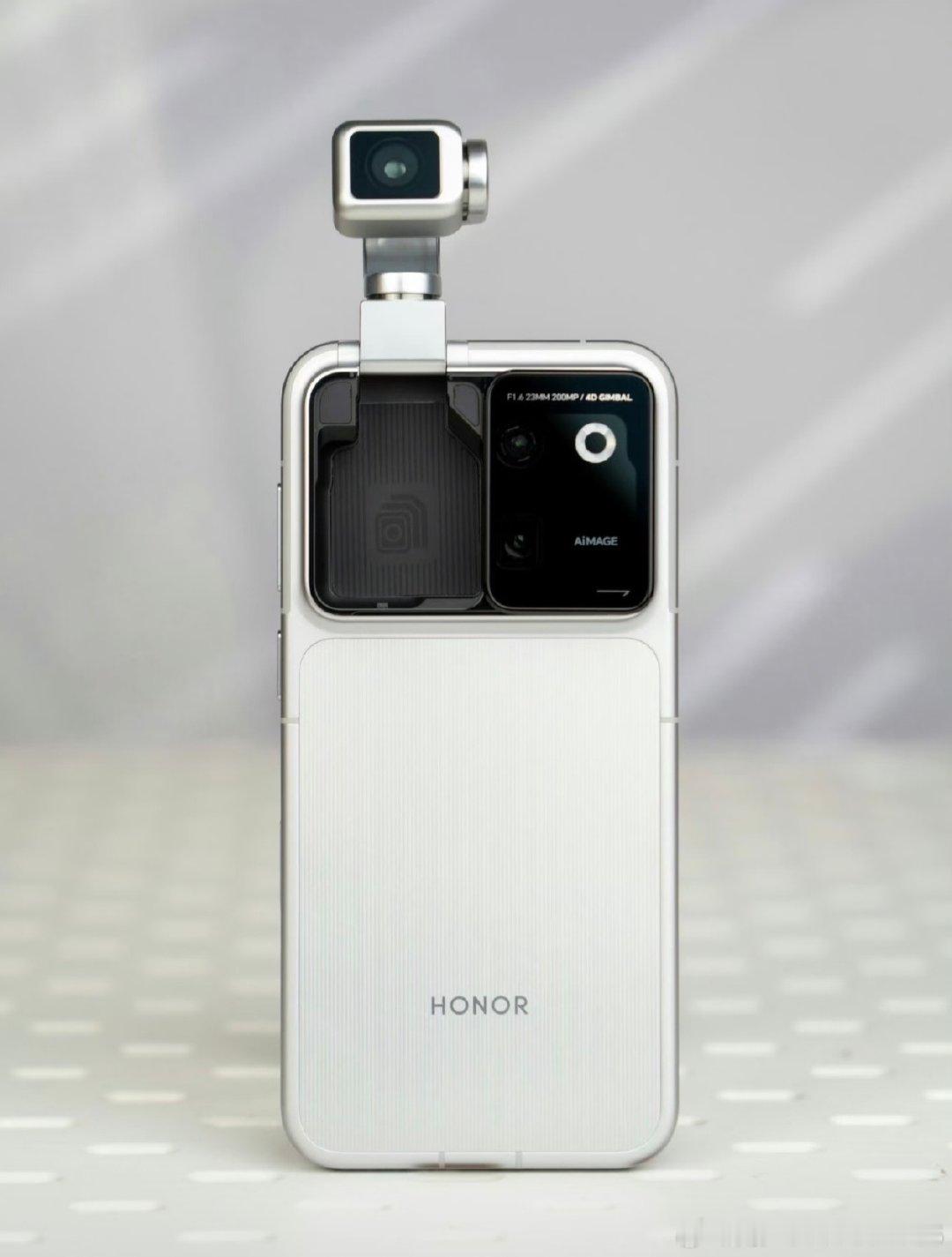 荣耀萝卜phone来了你买么？
#荣耀RobotPhone #荣耀MagicOS #万事找YOYO ​