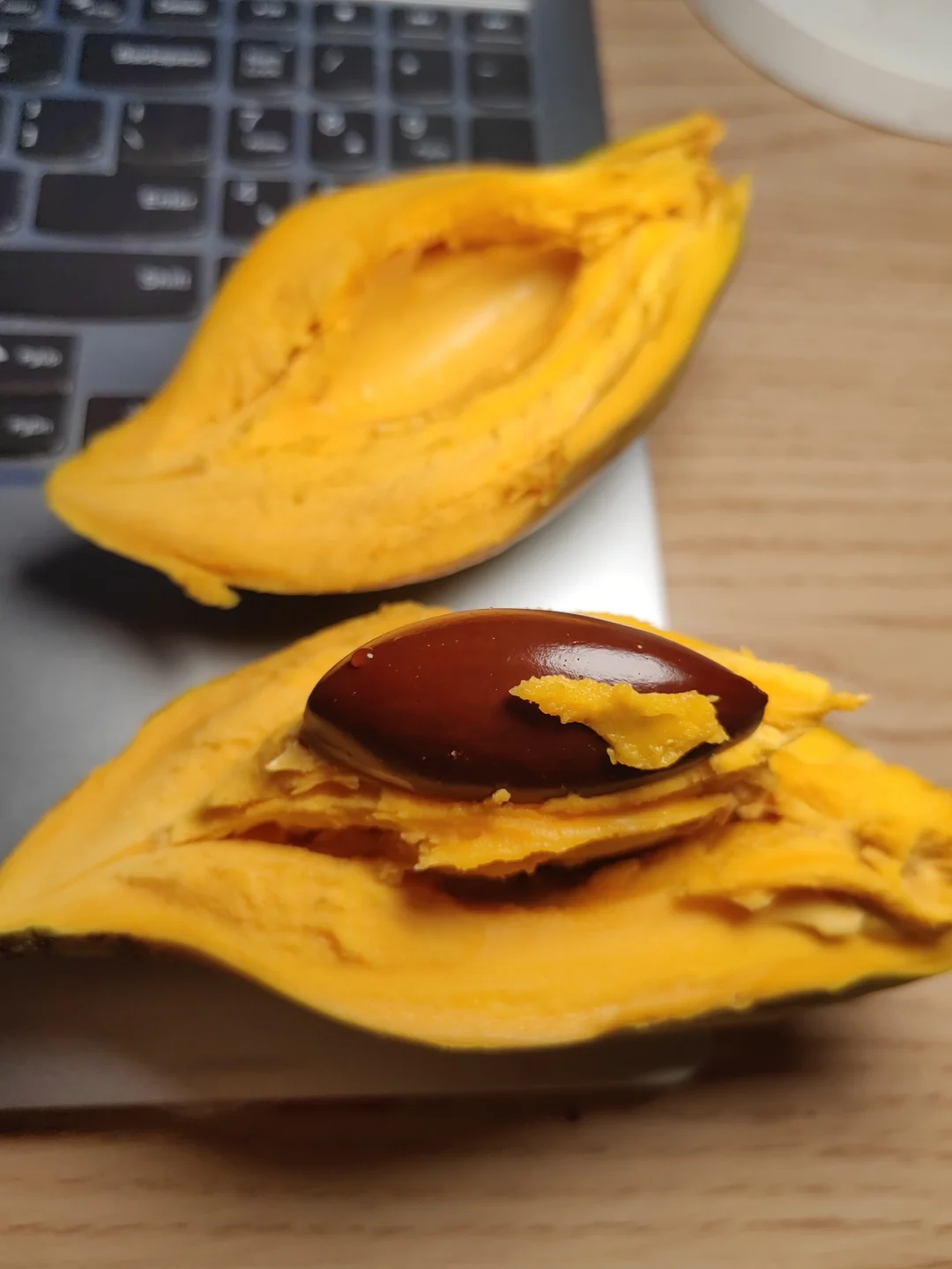 蛋黄果（耀堂）熟了，尝尝～