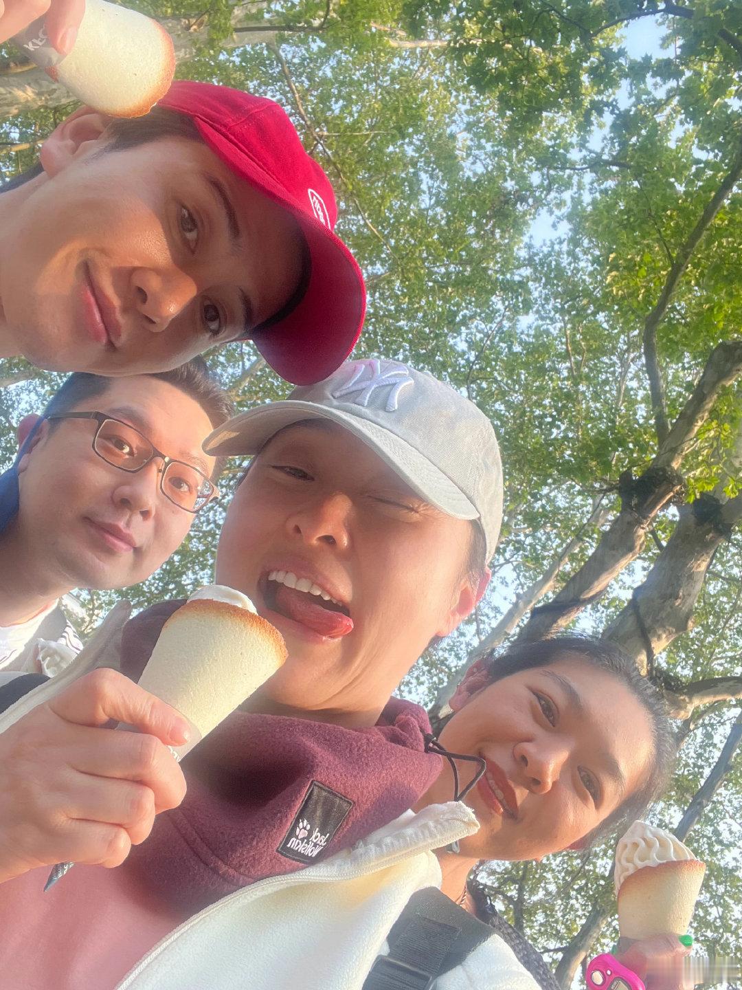 #吴越[超话]# 一只萌萌的玥玥请查收！ ​