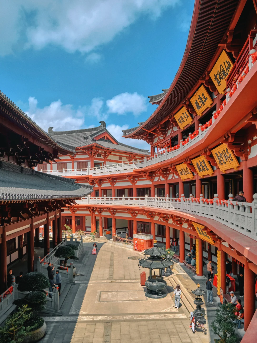 广州古风新地标！0️⃣元拍出大鱼海棠同款仙宫