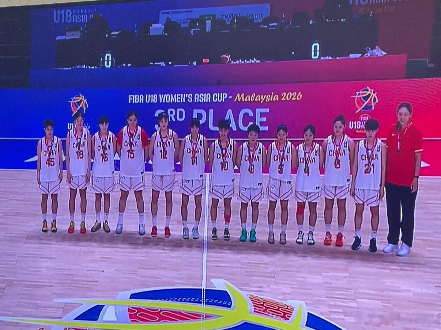 青春没有极限，尽力去飞扬！恭喜U18中国女篮获得U18亚洲杯铜牌，要改进的地方很多，但是有一颗进取的心，一切都会变得更快更强！[加油]#u18女篮亚洲杯##中国女篮[超话]# ​
