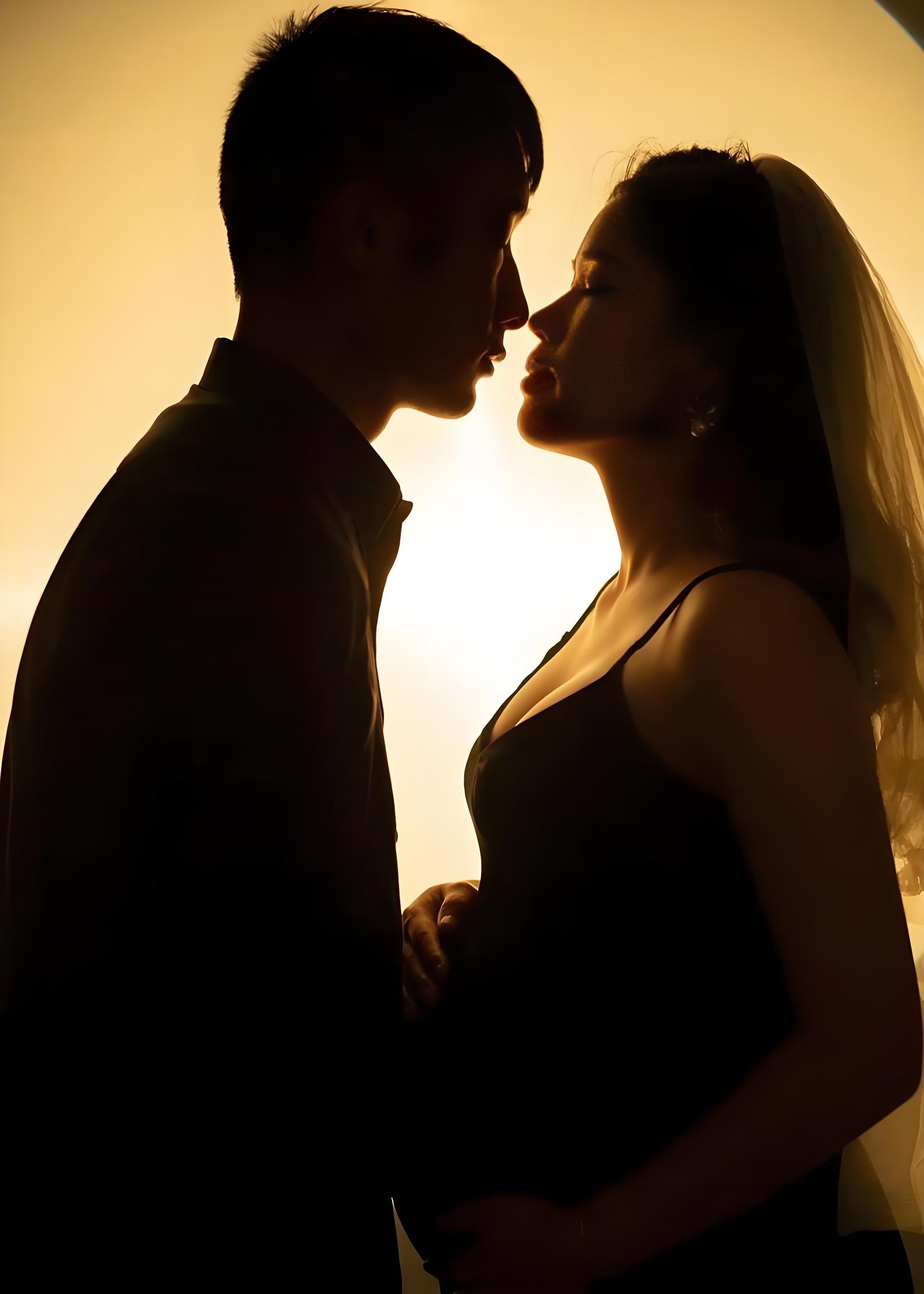 正儿八经的两口子，睡觉就该挨一张床！   经常跟朋友摆龙门阵，一说到夫...