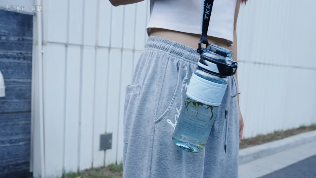 超大容量运动水杯能泡茶了！能放热水。#运动