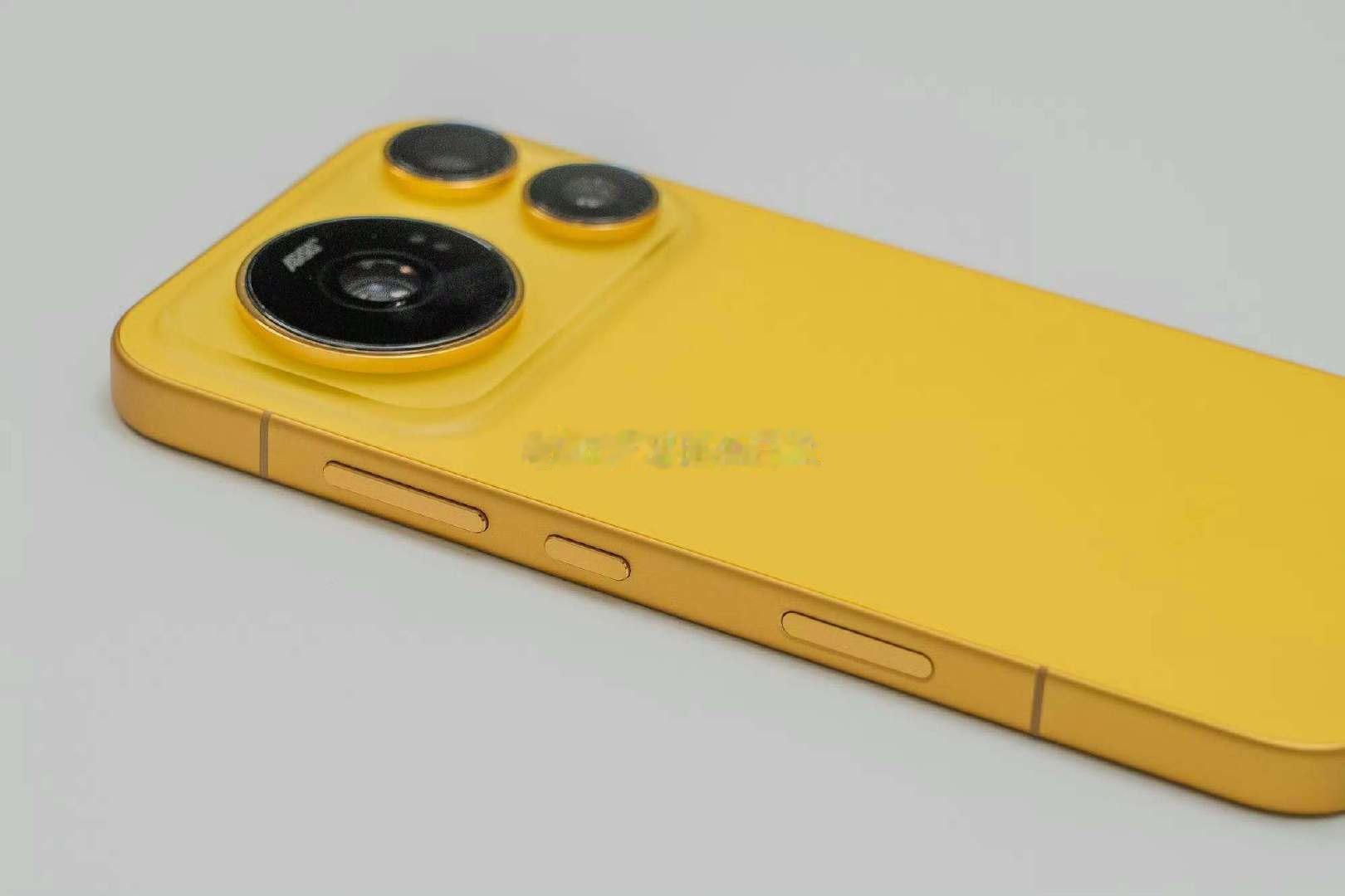 荣耀HONOR Magic 9系列其实还有小黄人这个颜色 ​