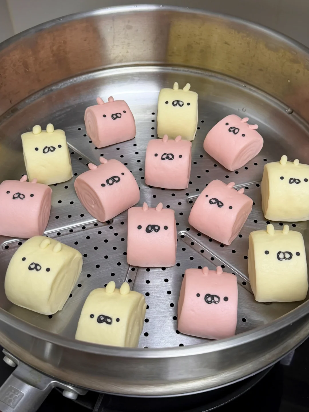 （ ˙∞˙ ฅ） 兔丸奶香豆乳刀切馒头🎀