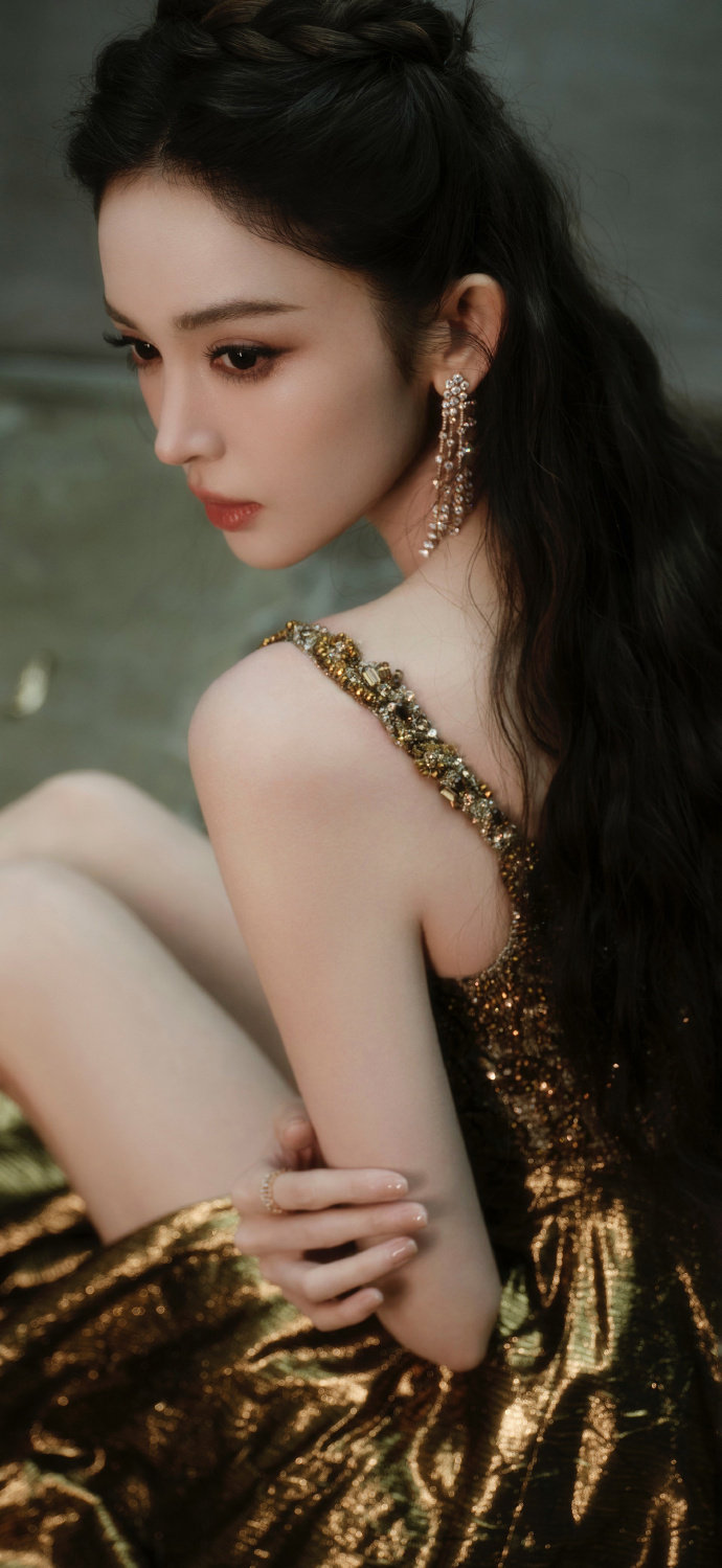古力娜扎｜鎏金与清浅，美人壁纸#娱乐分享馆[超话]##壁纸[超话]# ​