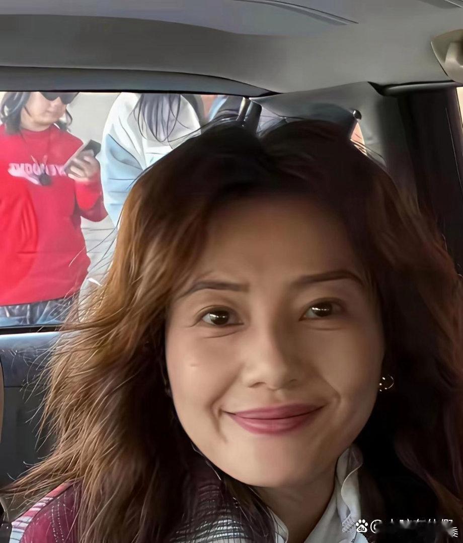 这才是高圆圆最真实的样子，没啥滤镜修饰 ​
