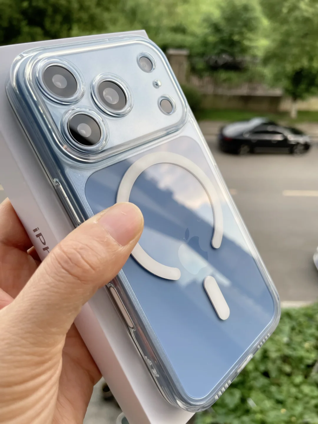 啊啊啊！iPhone18ProMax冰川蓝直接美出圈💙