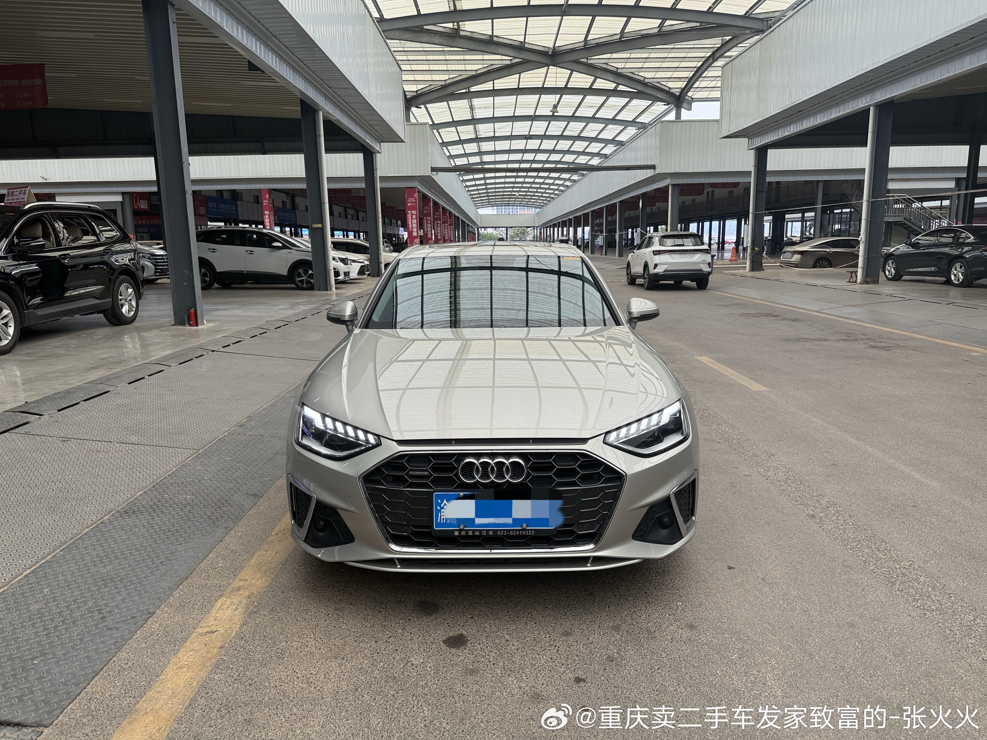 2021年奥迪A4L 40TFSI豪华动感quattro四驱版 ，一手户，4万多公里，保险理赔3千，右后瑕疵，配置运动套件，无钥匙进入，无钥匙启动，感应后备箱，全景天窗，拨片换挡，液晶仪表，电动座椅等等，价格11.x， 支持0首付 #重庆二手车##奥迪a4l# ​