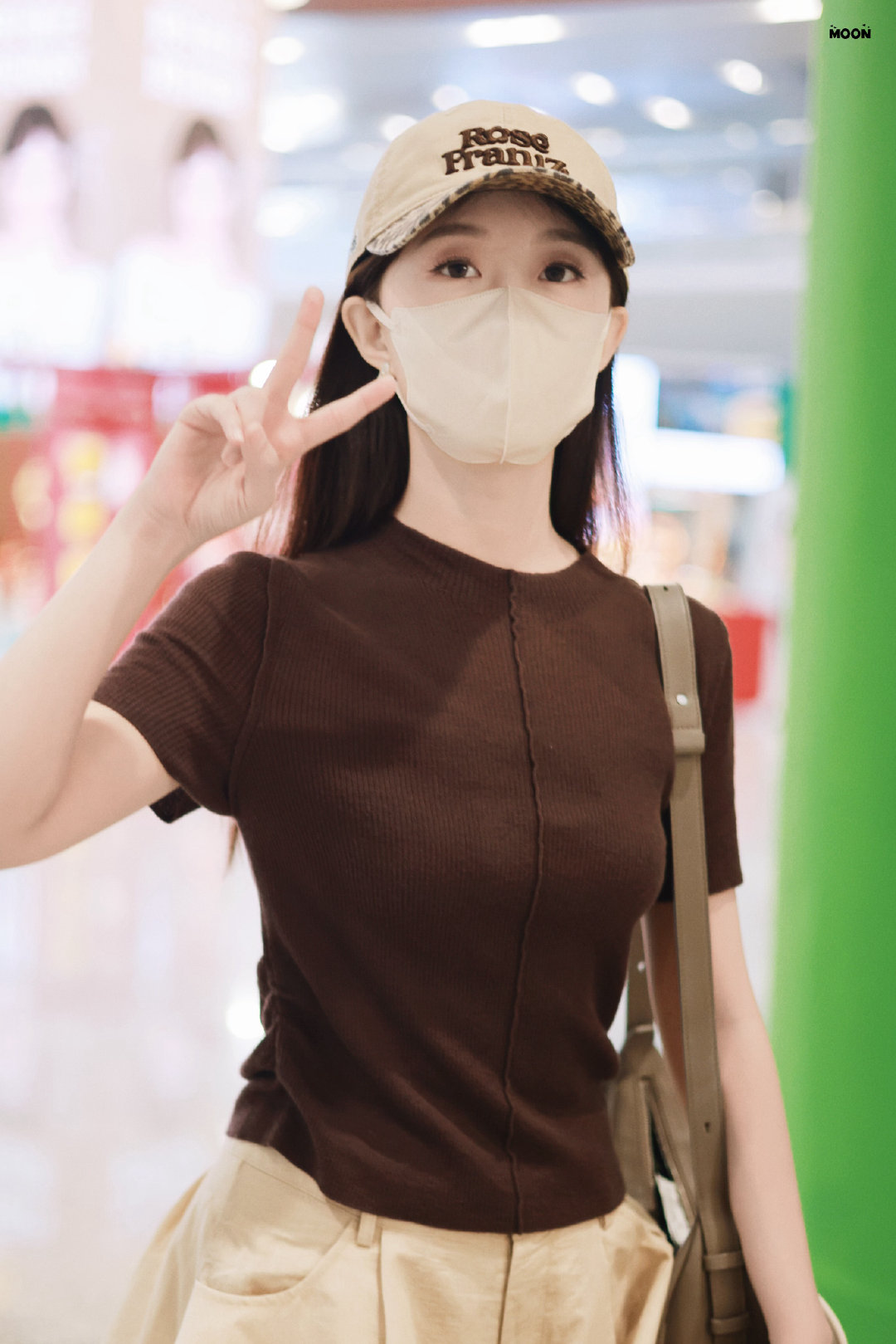 261009 杭州出发
来咯#2026美好奇妙夜# 
·#今日星拍放送# 
·#向全世界安利侯呈玥# ​