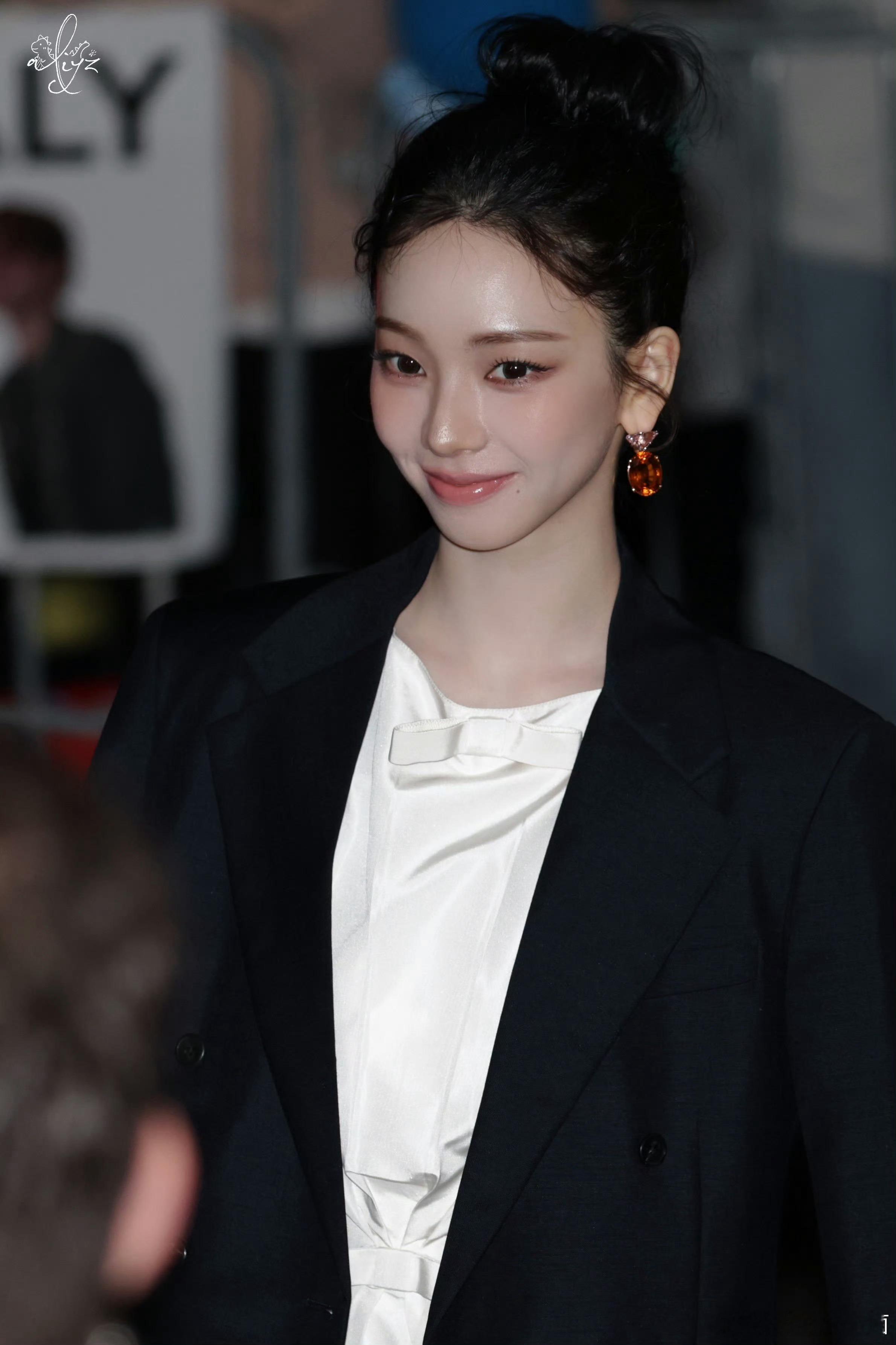 日常私服  aespa 柳智敏Karina秀场造型 最适合丸子头的爱豆🤩