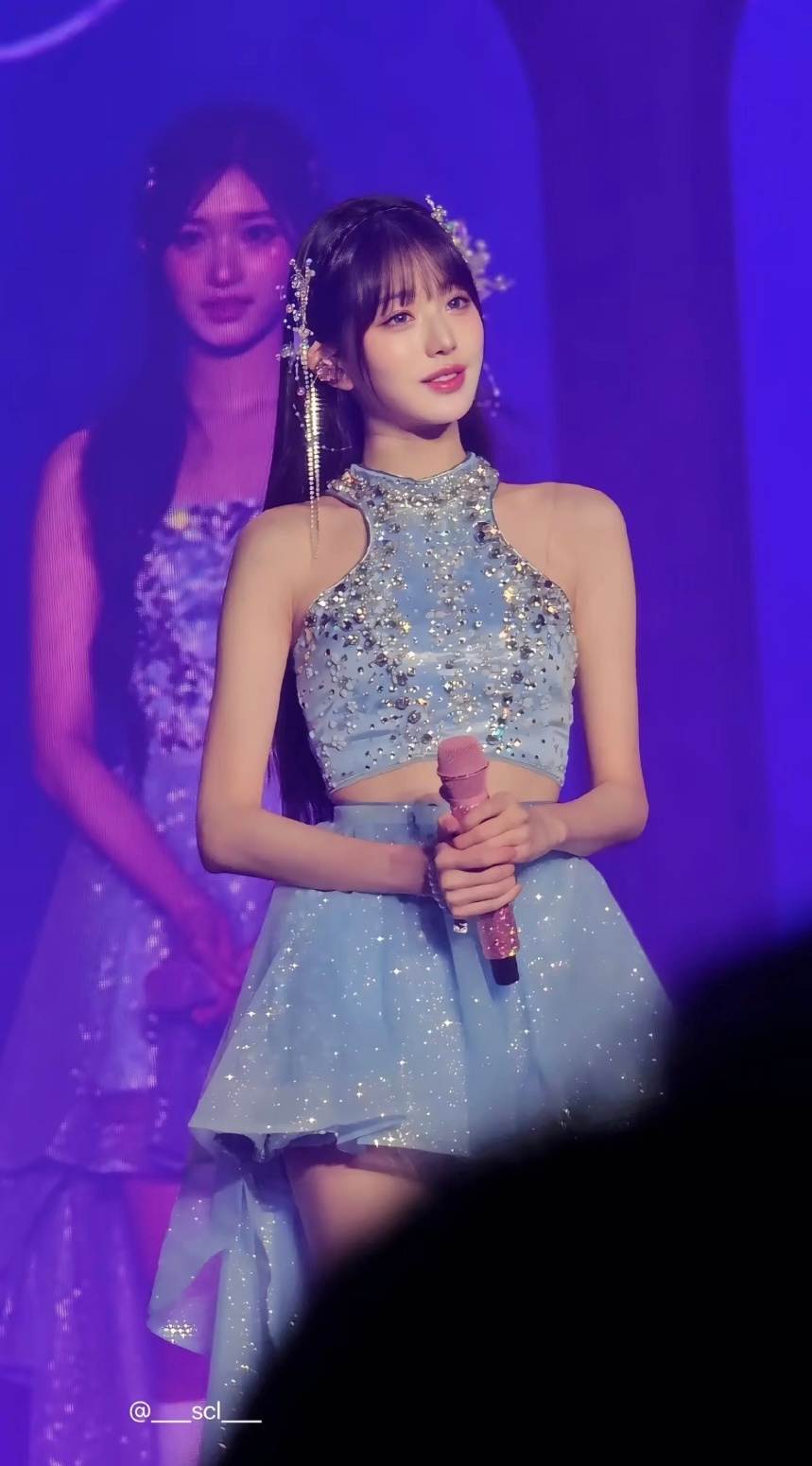 #张元英[超话]#  
生图 ​