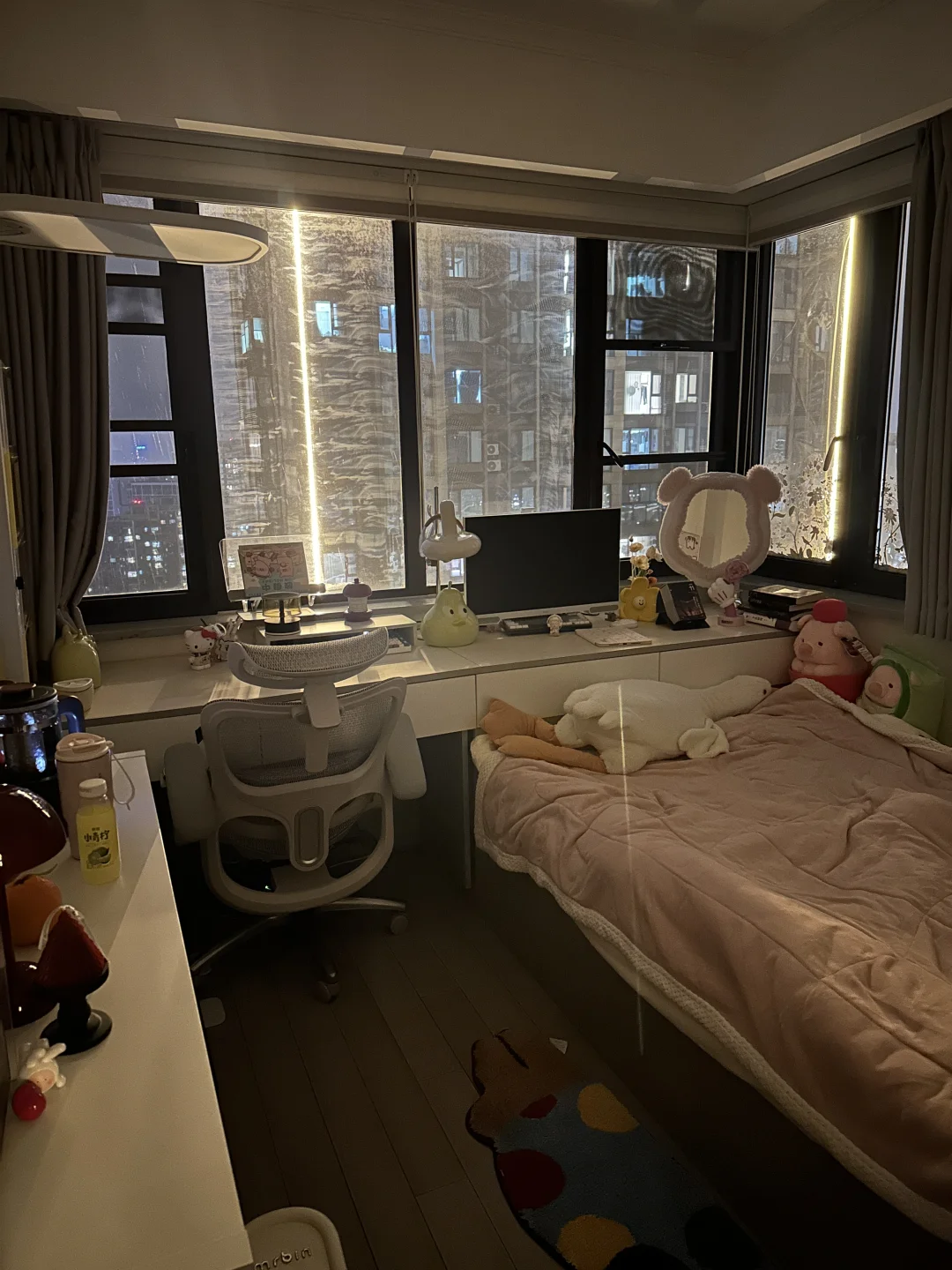 开工第一天下班｜到家才七点，狠狠宅家