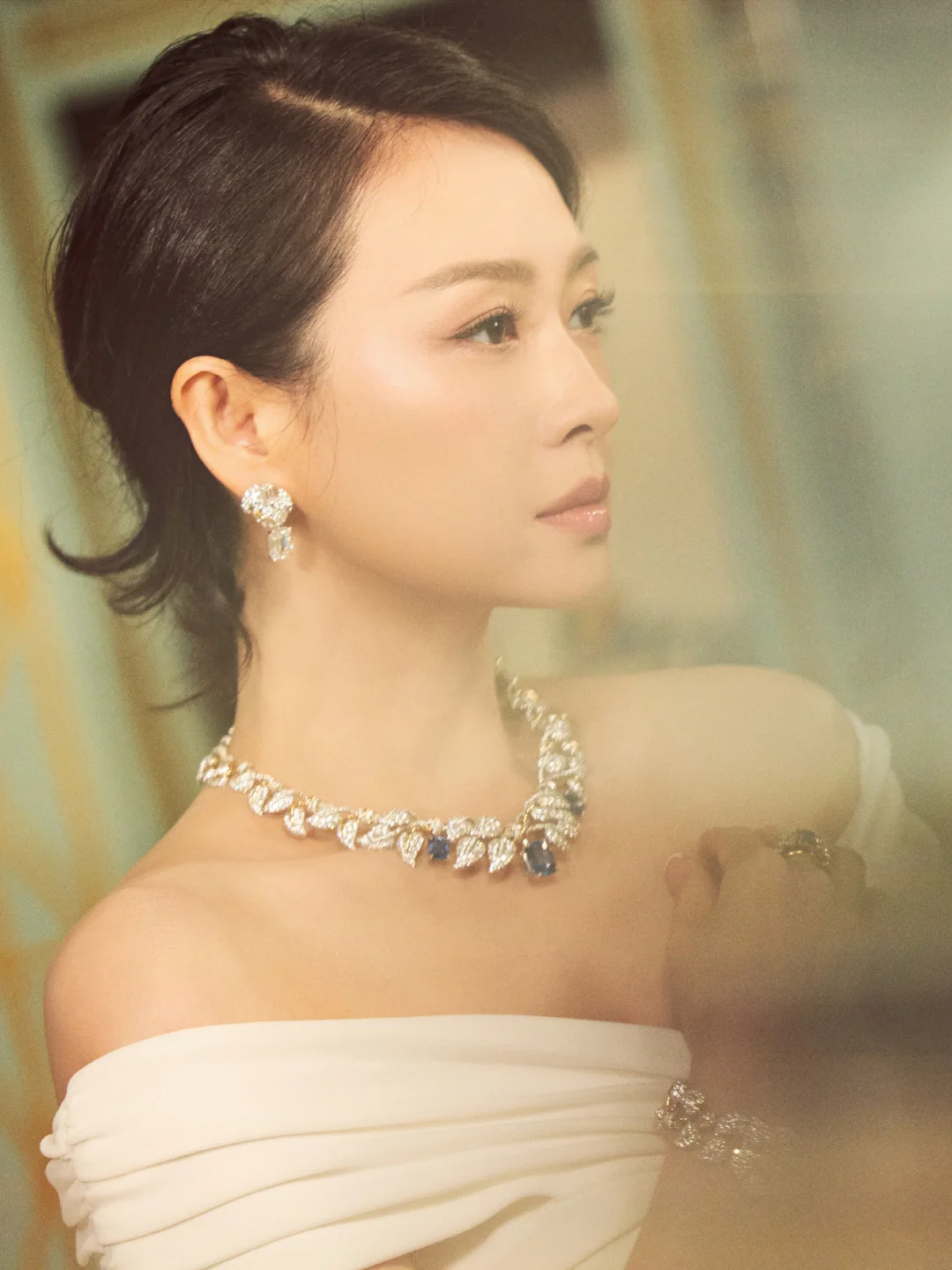 章子怡这组Tiffany大片有电影画报的感觉