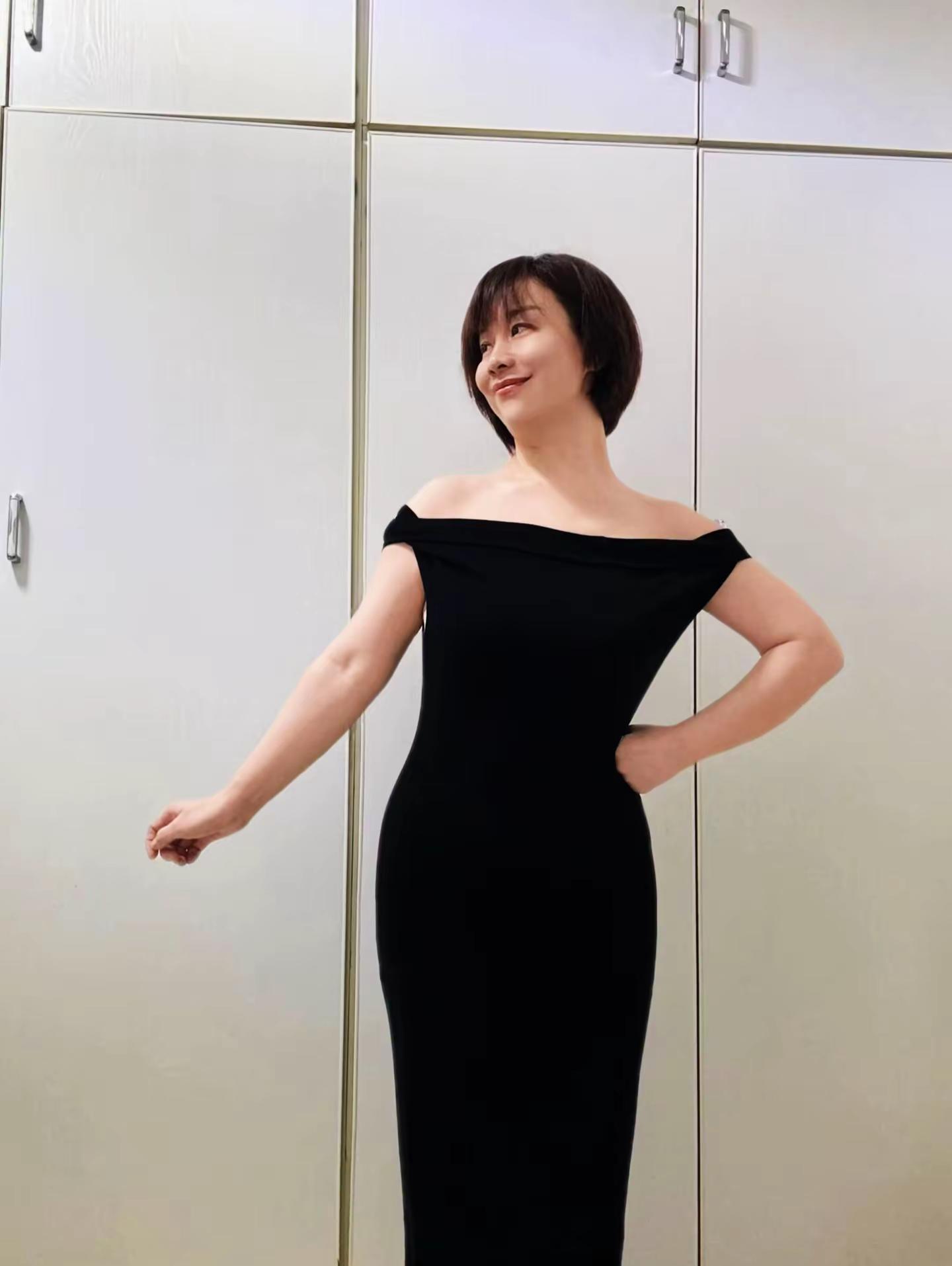 <p>纯欲天花板 <!--{img:0}--><!--{img:1}-...