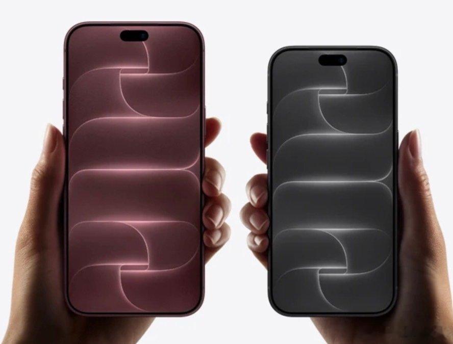 #iPhone18系列开售#感觉今年iPhone 18 Pro带来的惊喜感没有那么足。

一方面是外观方面确实没啥变化，另一方面是iPhone duo的发布，感觉今年的主角是这台手机 ​