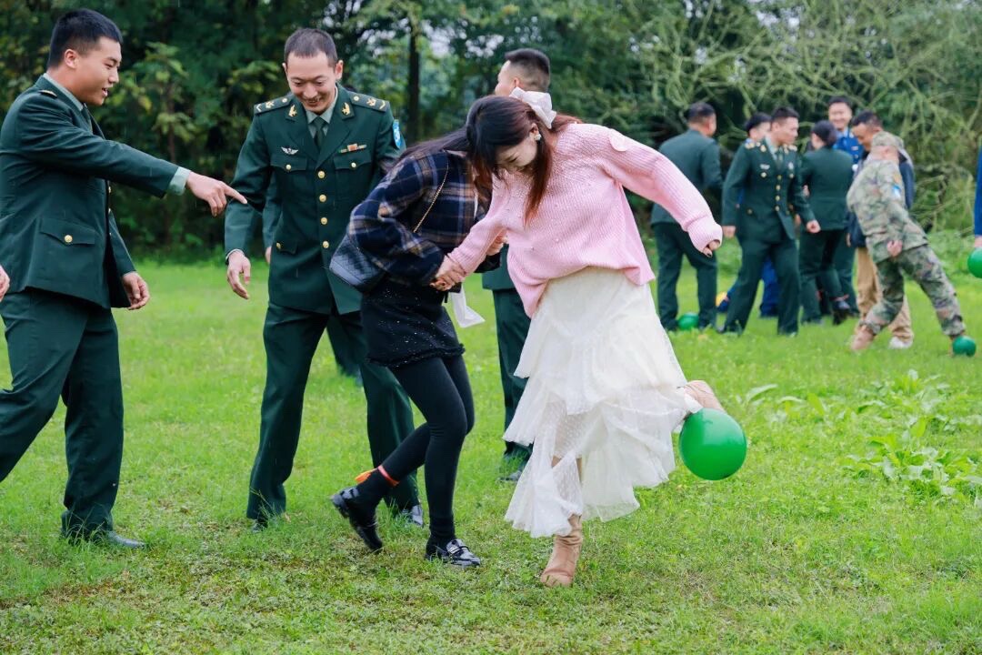 当“最可爱的人”遇上温柔小姐姐，会擦出怎样的火花