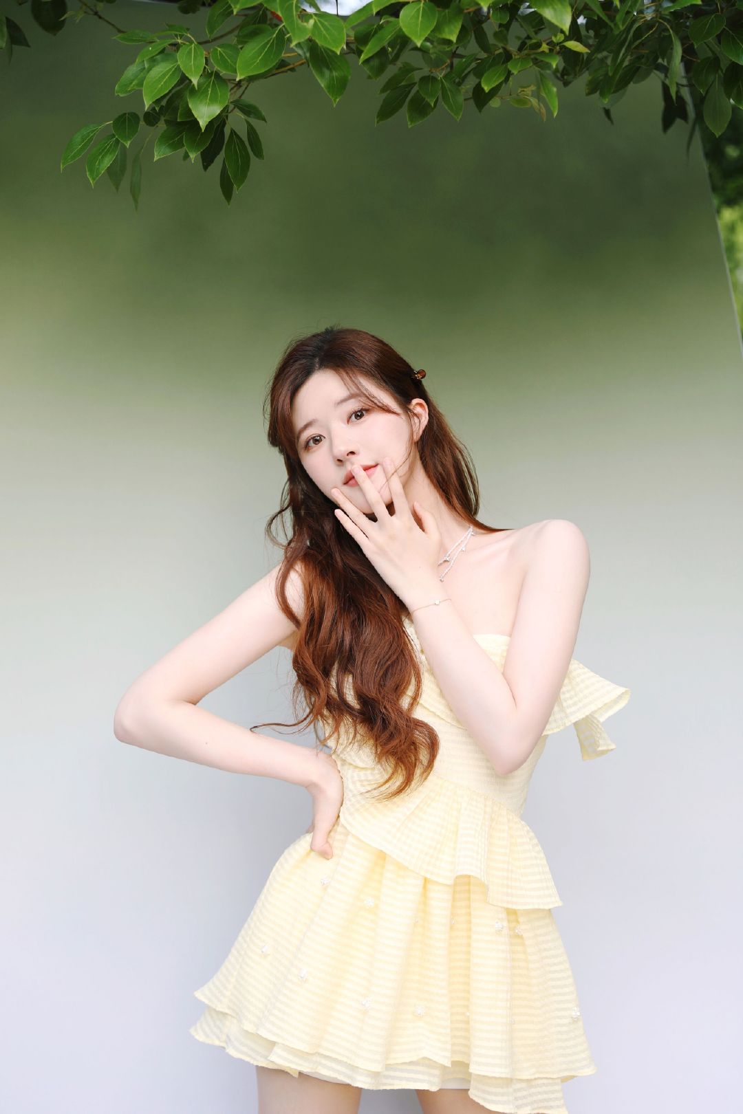 好明媚的小露💛

#赵露思# ​