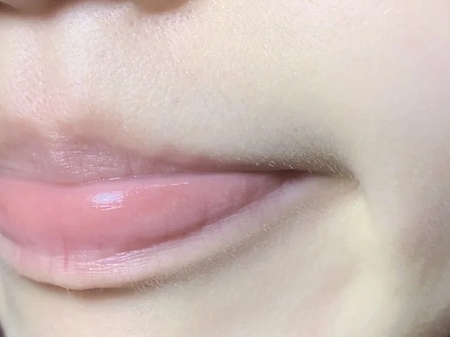 嘴角黑的都去oliveyoung买这个！！！！！！！！！