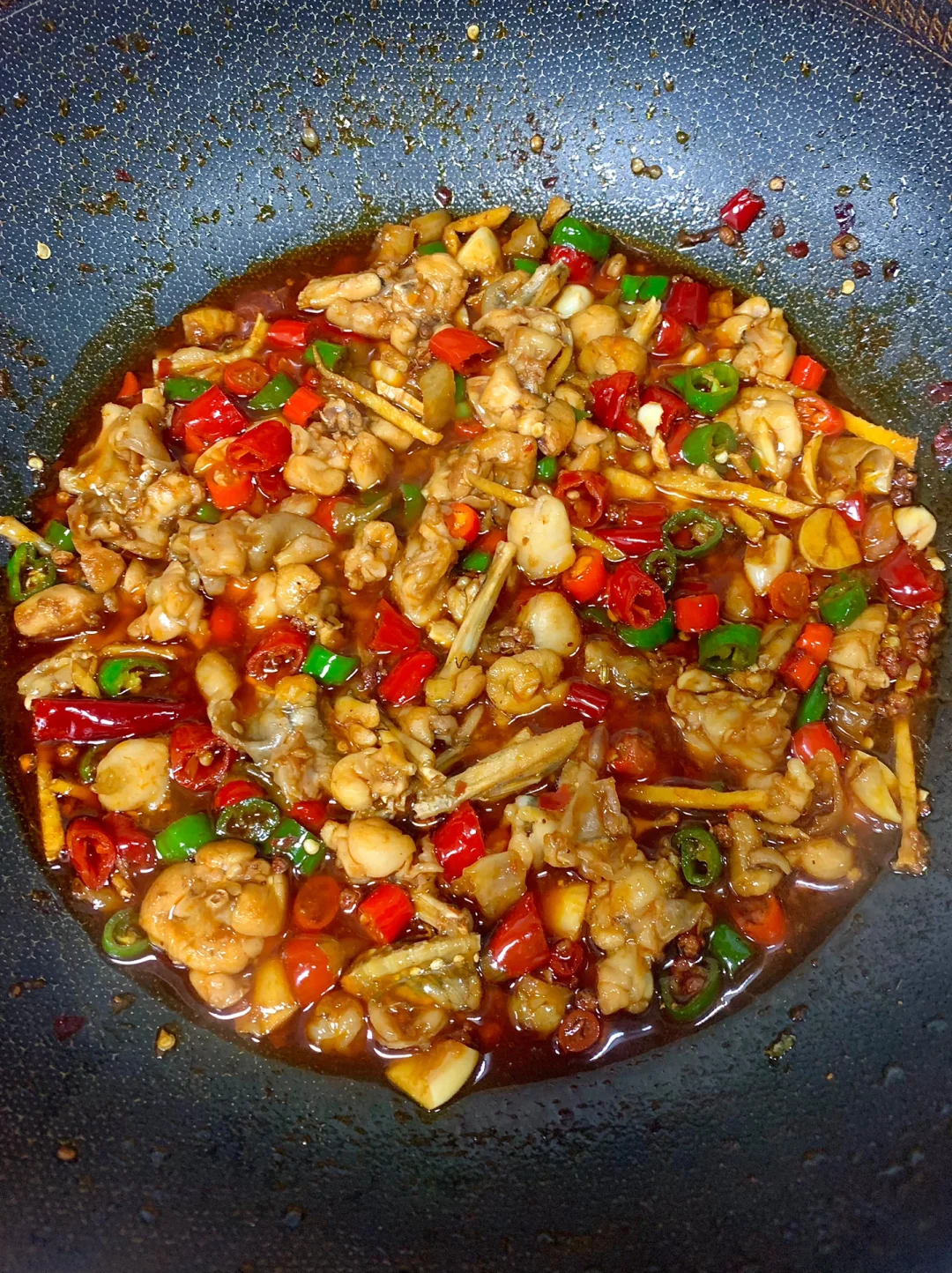 30秒学会泡椒牛蛙做法！！香辣入味超过瘾！！