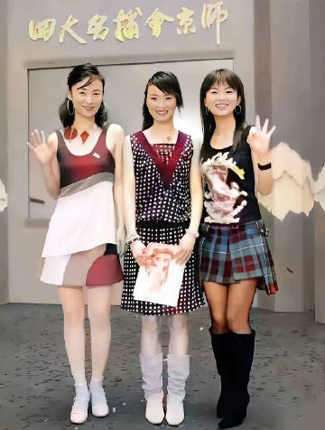 少女时期的李湘美过蒋勤勤