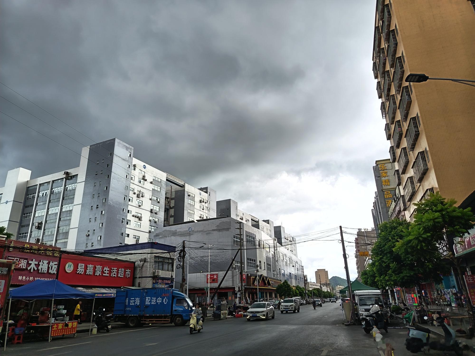 【“想你”，古人竟然有50种不同的诗词表达 】  1、"想"　是“一日...