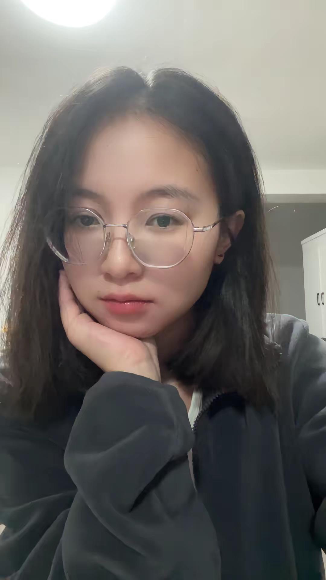 早睡早起，做个素颜美女