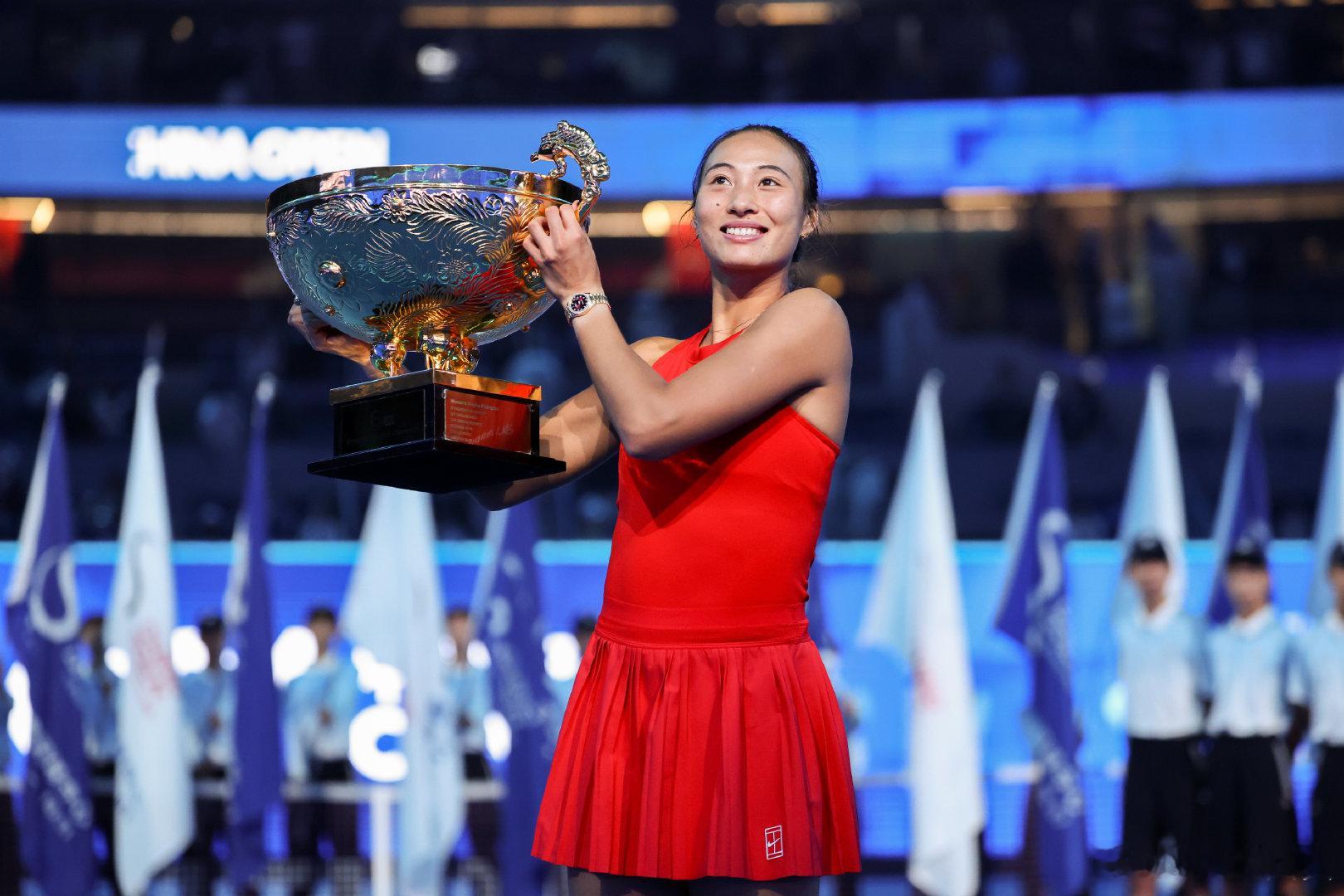 巴黎奥运会后，再次在同一年的同一项赛事中夺冠 🏅🏆 👏

#郑钦文中网女单冠军#
#2026中网#
#ATP中国赛季# ​