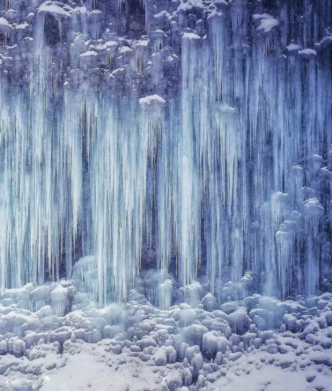 日本长野县｜悬崖上的冰雪奇缘