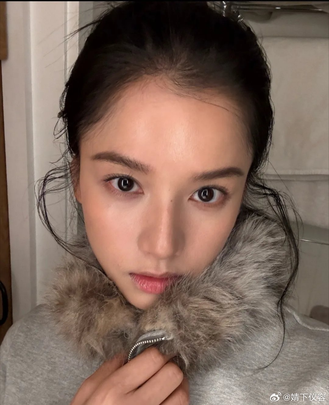 #张婧仪# zjy#张婧仪代言比亚迪秦max# 

暮色褪去世间诸多喧哗，心底的惦念依旧守着最初的模样

​