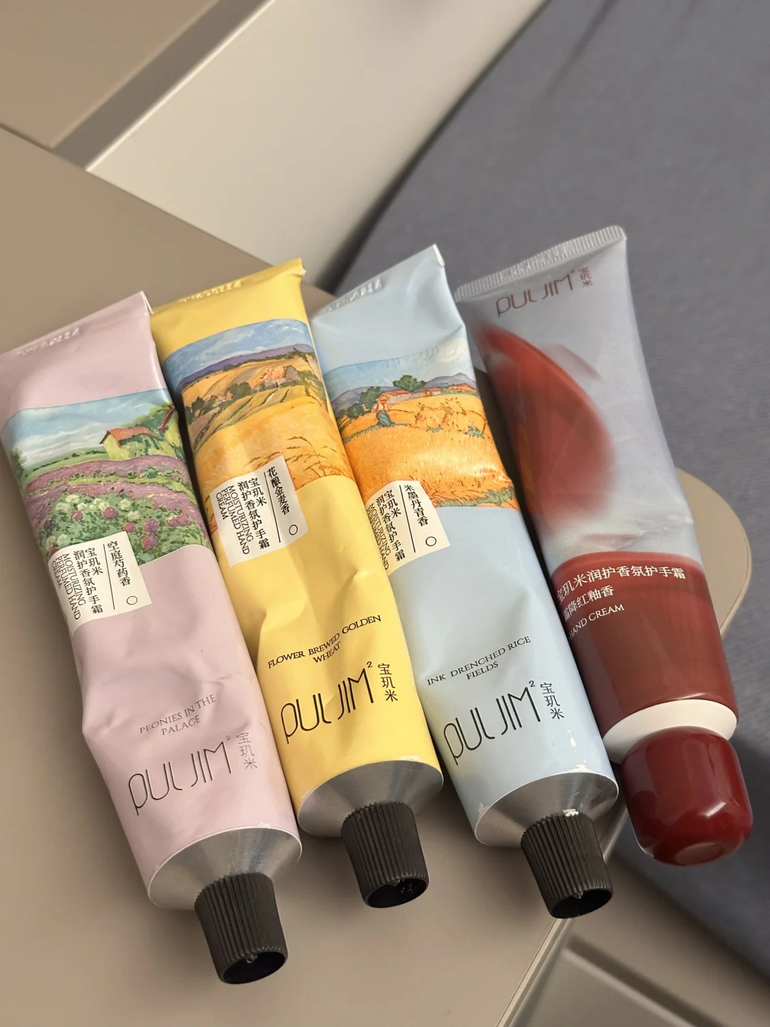 比巴掌先来的是姐的香气