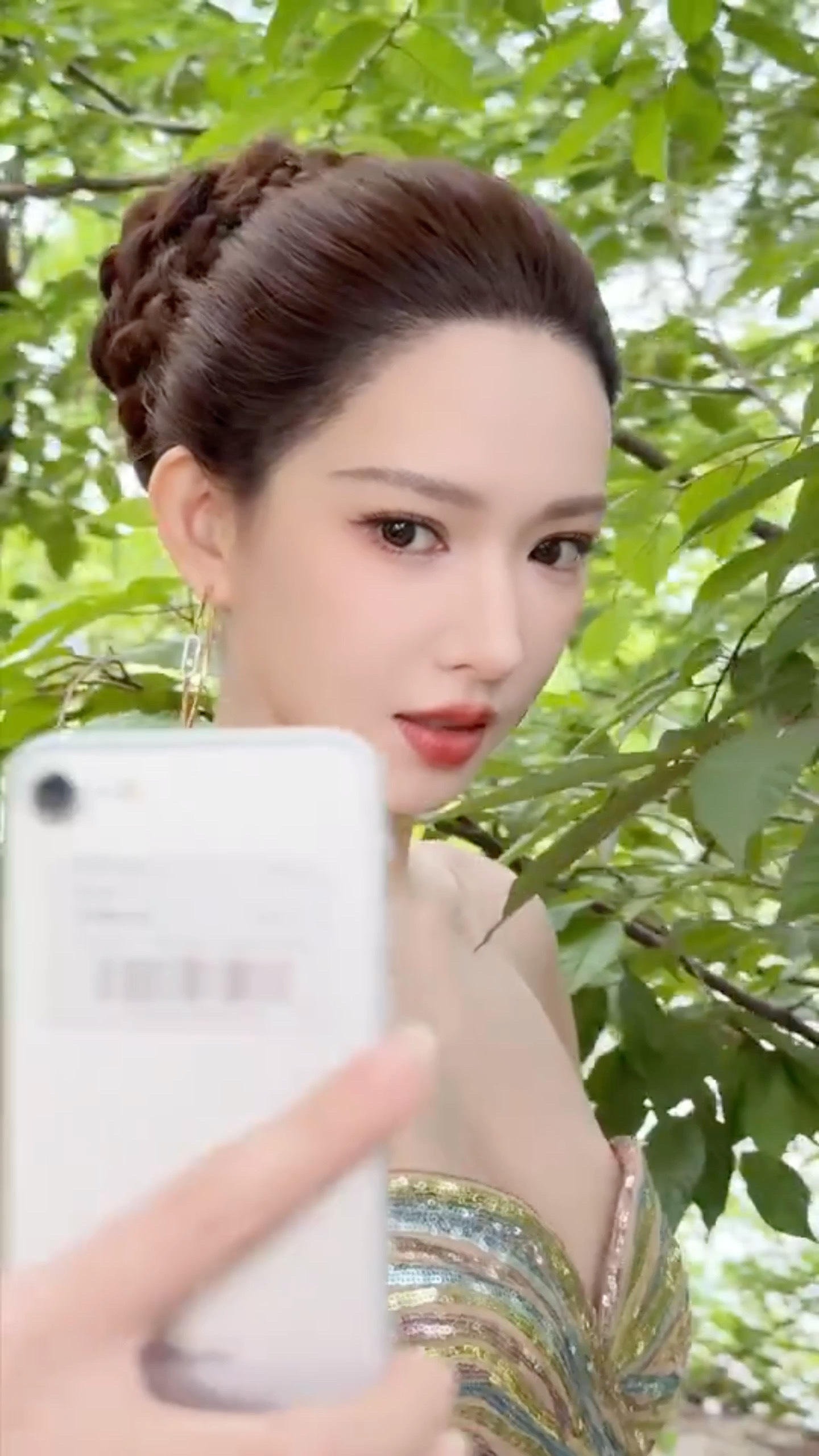 现在的团队对孩子就是夸夸夸 不停的夸  想魂穿中间这只兔子 ​​​