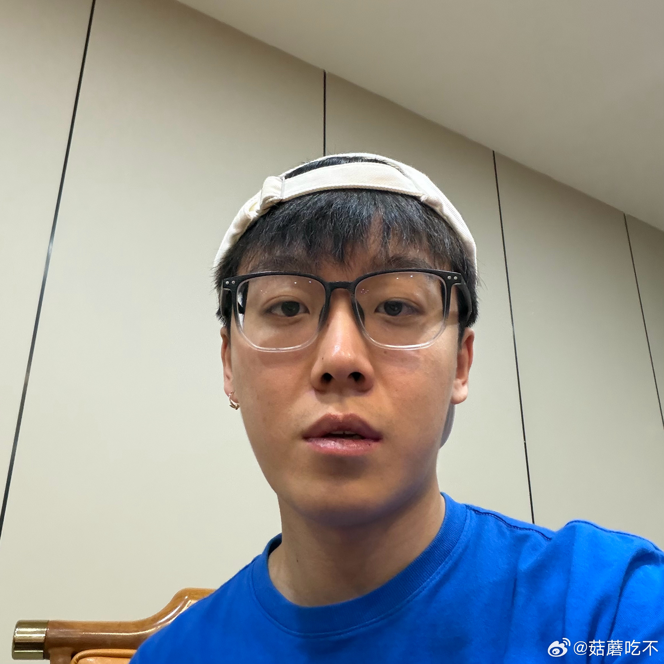 嗨 ​​​