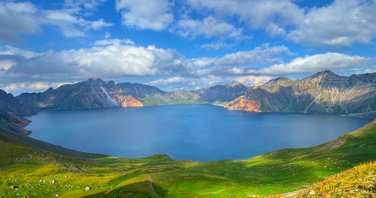 临近退休，希望自己今后的生活幸福宁静，让我好好享受几年自由安逸的日子