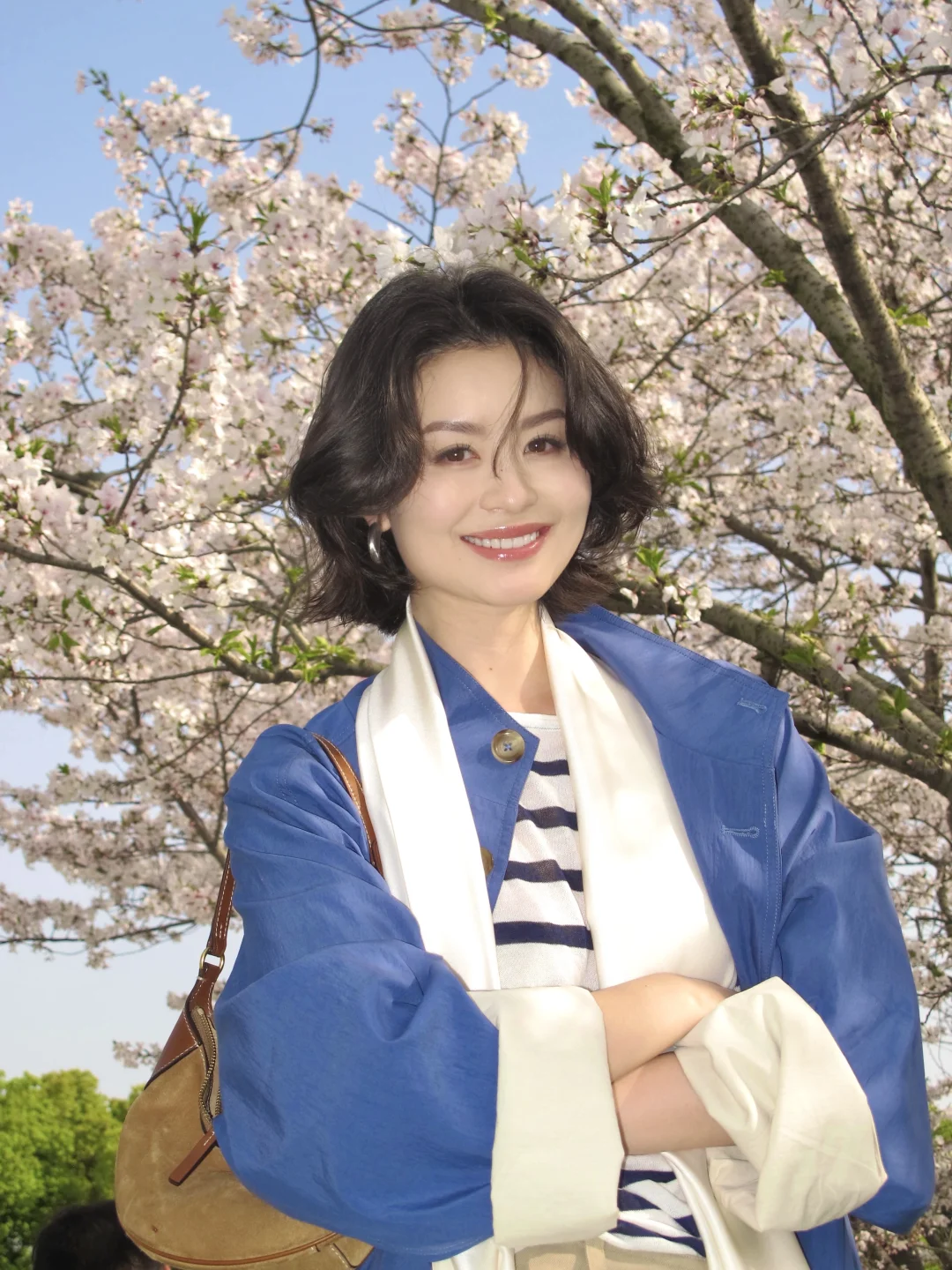 樱花树下站谁都美🌸