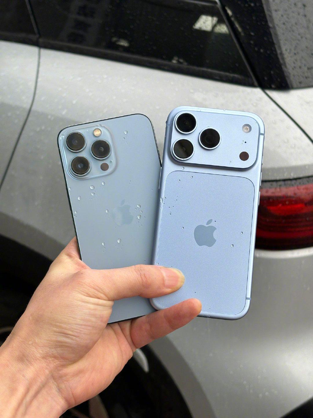 iPhone13 Pro远峰蓝与18 Pro冰川蓝，都蛮好看的，各有各的特点，不过非要选一个的话，还是觉得13Pro的远峰蓝更有质感一些，线条也更硬朗。 ​