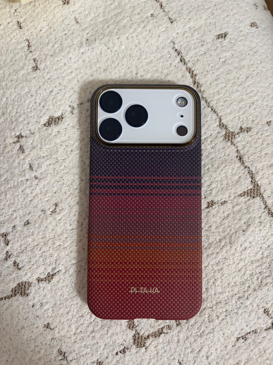 iPhone 17 Pro 系列平嵌镜盖，兼具实用防护和个性装饰的好搭子[嘻嘻]多达九款配色可以选择哦 ​