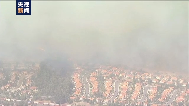 美國加州又發生一場新山火 超10萬人被要求疏散-圖2