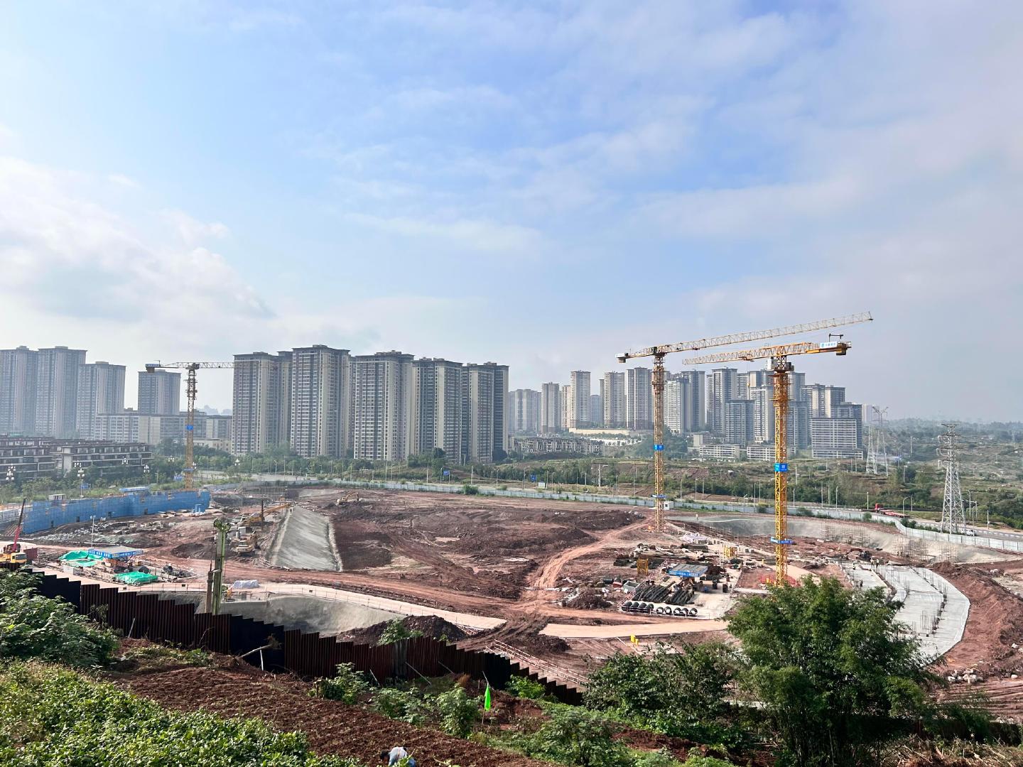 重庆物流园南渝中学这个修建速度目前蛮快的#带你云看房##重庆买房#  ​