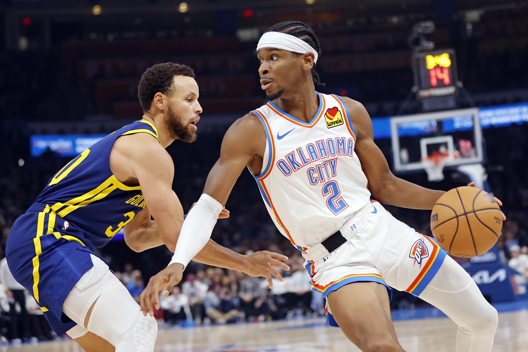 5月27日讯 NBA季后赛西部决赛G5，雷霆127-114战胜马刺，大...