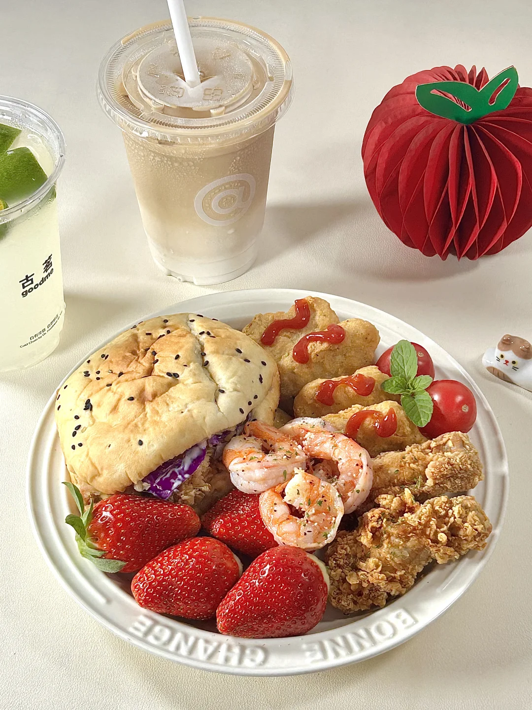 减脂放纵 汉堡小食拼盘青橘柠檬水🧃