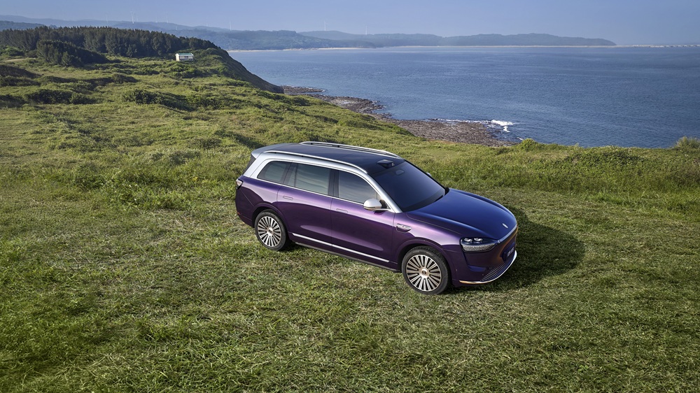 问界M9星光之夜全程高能，余总放话，未来可期 作为问界M9车主，追完星...