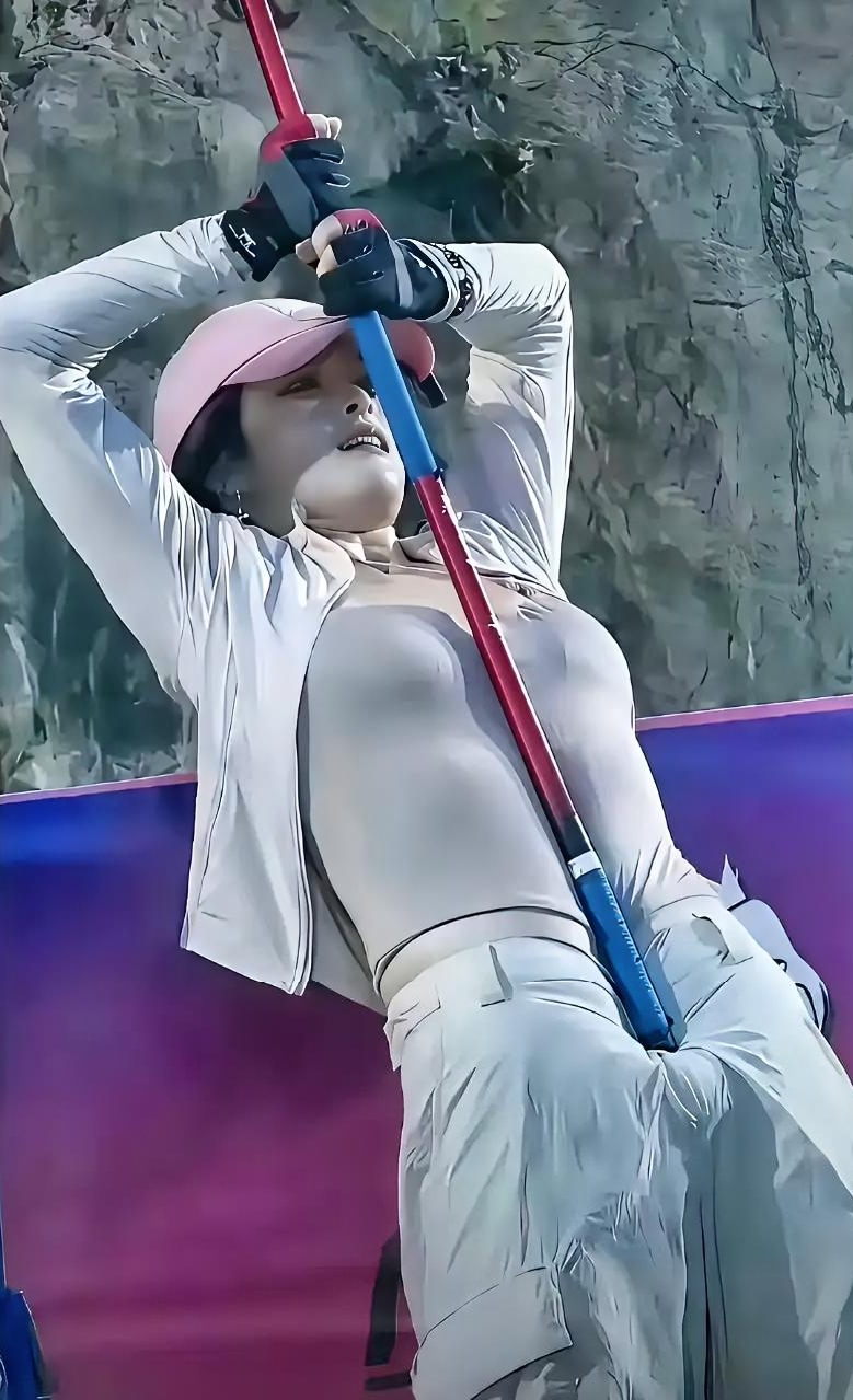 今天看到一个视频，标题就是“为钓这鱼，看把美女给累的”。视频里美女为了...