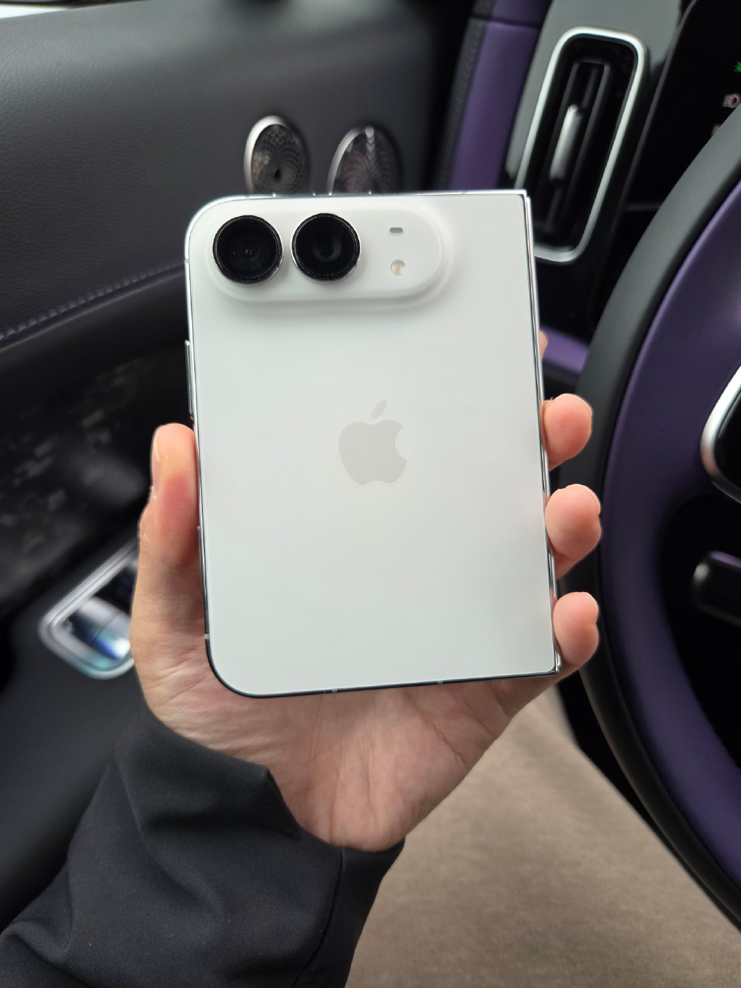 iPhone Duo 大家用了一整天了，感觉怎么样？符合预期吗？[并不简单] ​